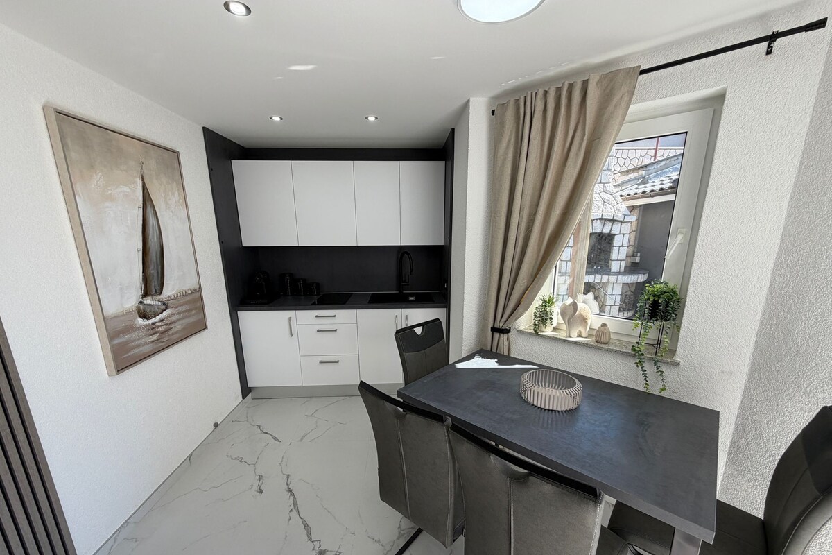 Departamento (A3) | Cocina privada | Cafetera de espresso, refrigerador y parrilla de estufa 