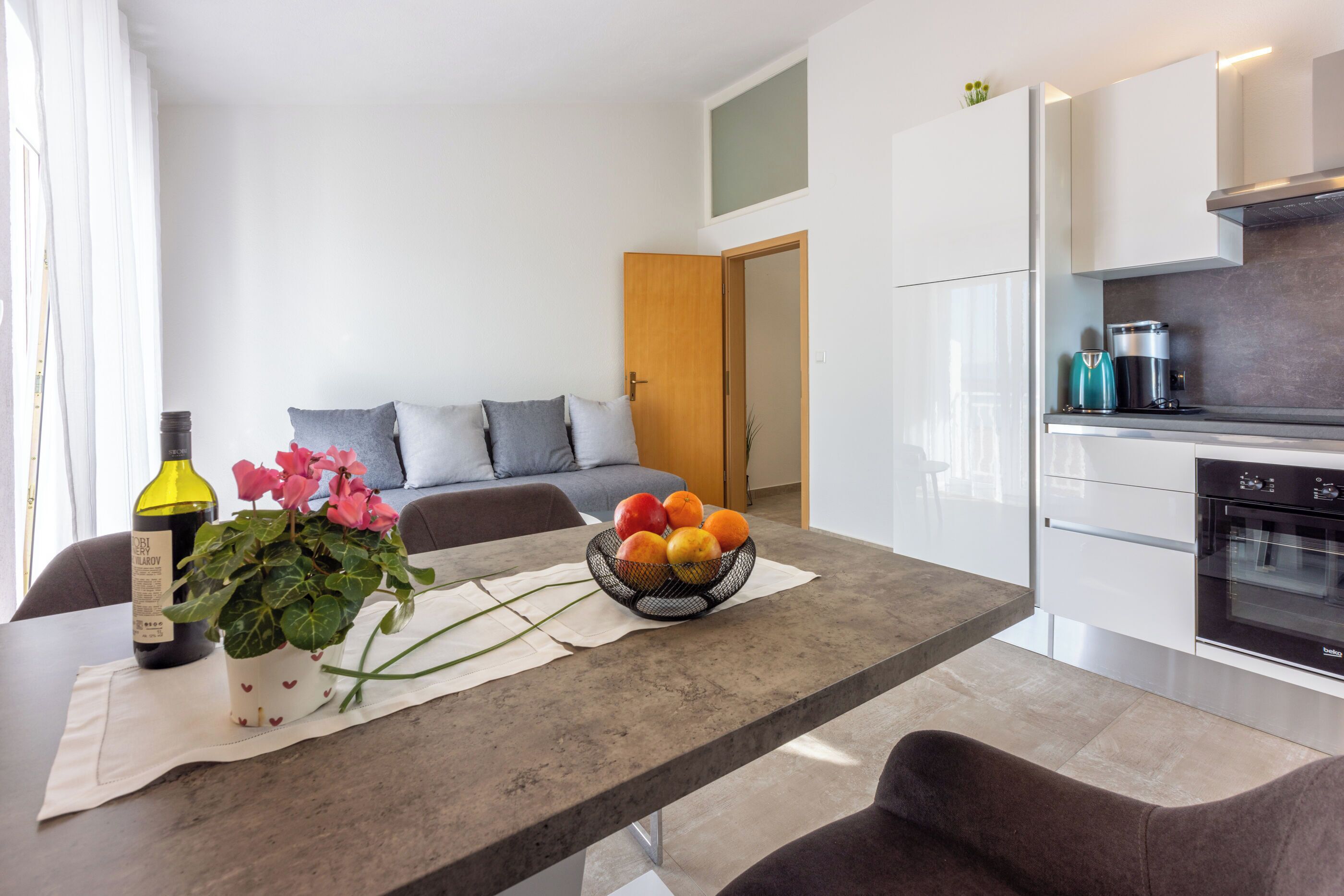 Apartment (A3) | Wohnzimmer | Fernseher