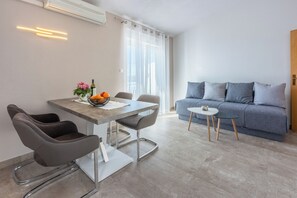 Apartment (A3) | Living room
