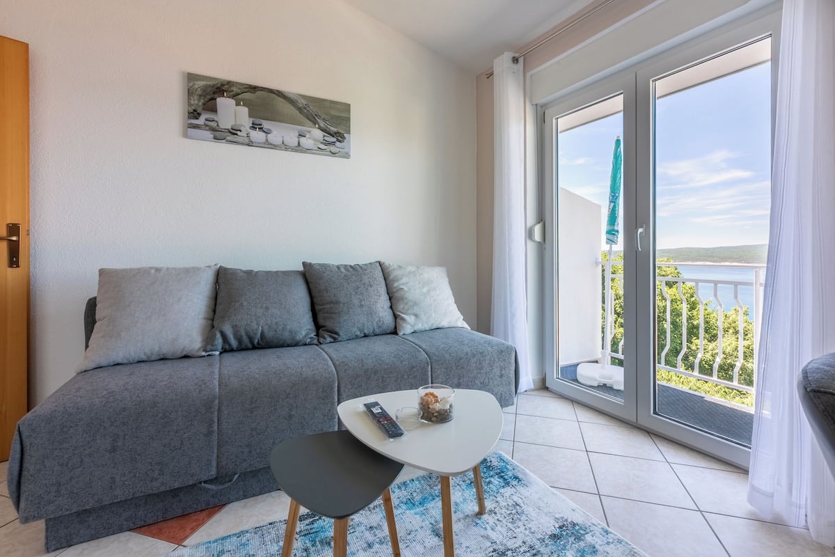 Appartement (A4) | Salle de séjour | Télévision