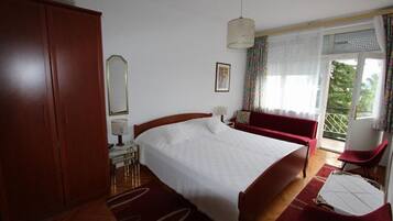 3 عدّة غرف نوم ومكواة/لوح كي وواي فاي مجانًا