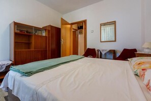 Appartement (A2) | 3 chambres, fer et planche à repasser, Wi-Fi gratuit