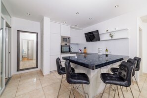 Apartment (A1) | Dining