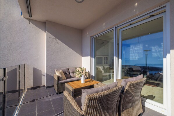 Apartment (A1) | Balcony