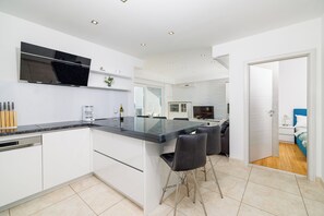 Apartment (A1) | Private kitchen