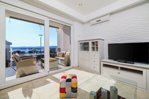 Apartment (A1) | Living room | TV