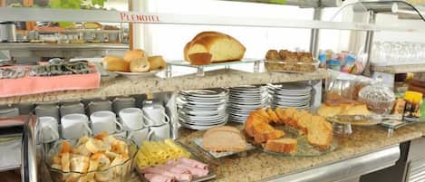 Colazione a buffet inclusa, servita tutte le mattine