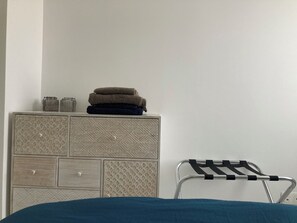 2 bedrooms, bed sheets - Duplex quiet residence, sea and mountain view, near downtown, beach at 300m (L'Île-Rousse)