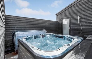 Baignoire à remous extérieure