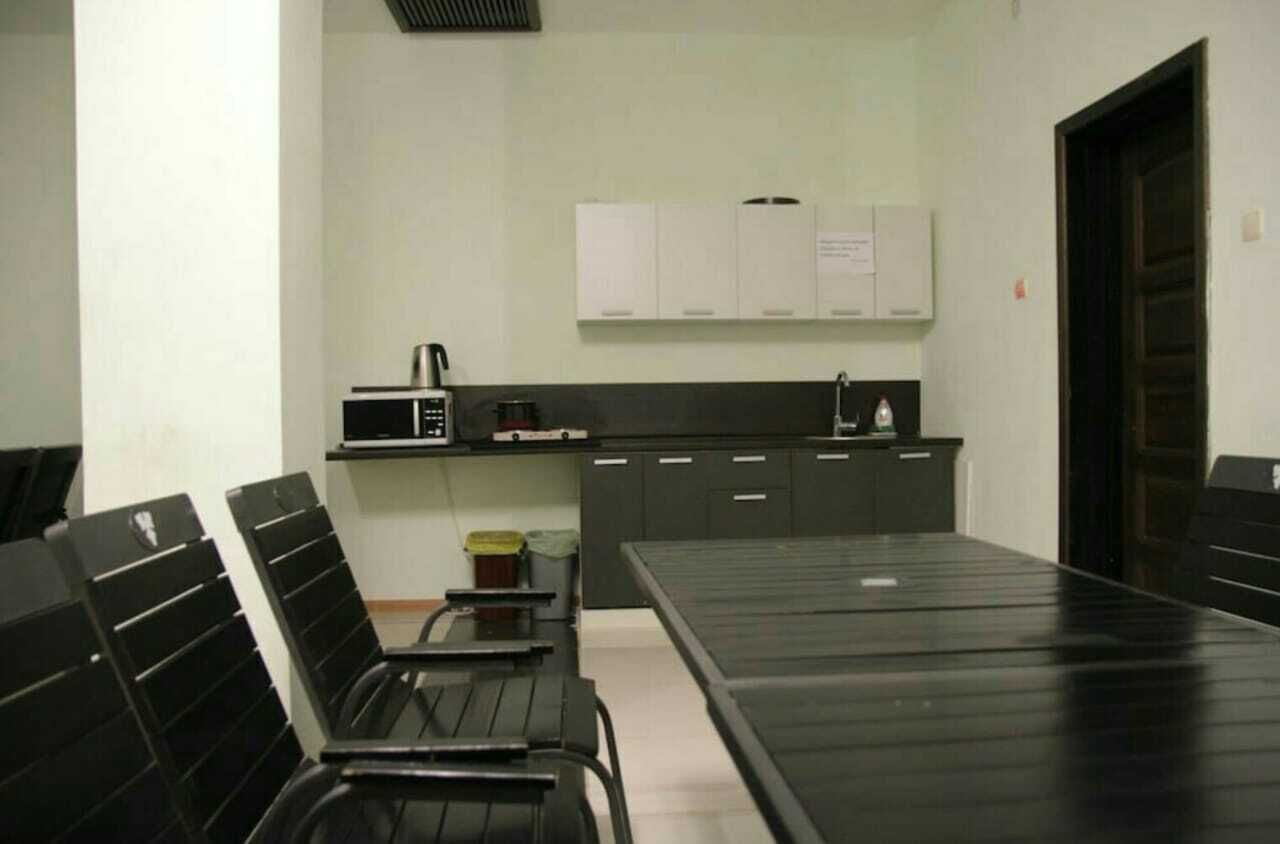 Fridge, microwave, dishwasher, electric kettle