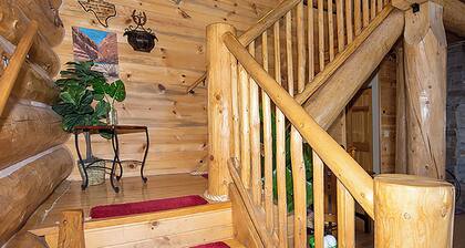 Mukautettu hirsimökki 40 hehtaarilla nukkuu 9