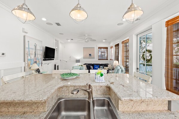 Cottage, Multiple Beds, Kitchen, Garden View (202 Sandyshore Drive) | Private kitchen | Coffee/tea maker