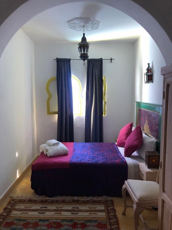 Habitación doble tradicional | Caja de seguridad en la habitación y tabla de planchar con plancha