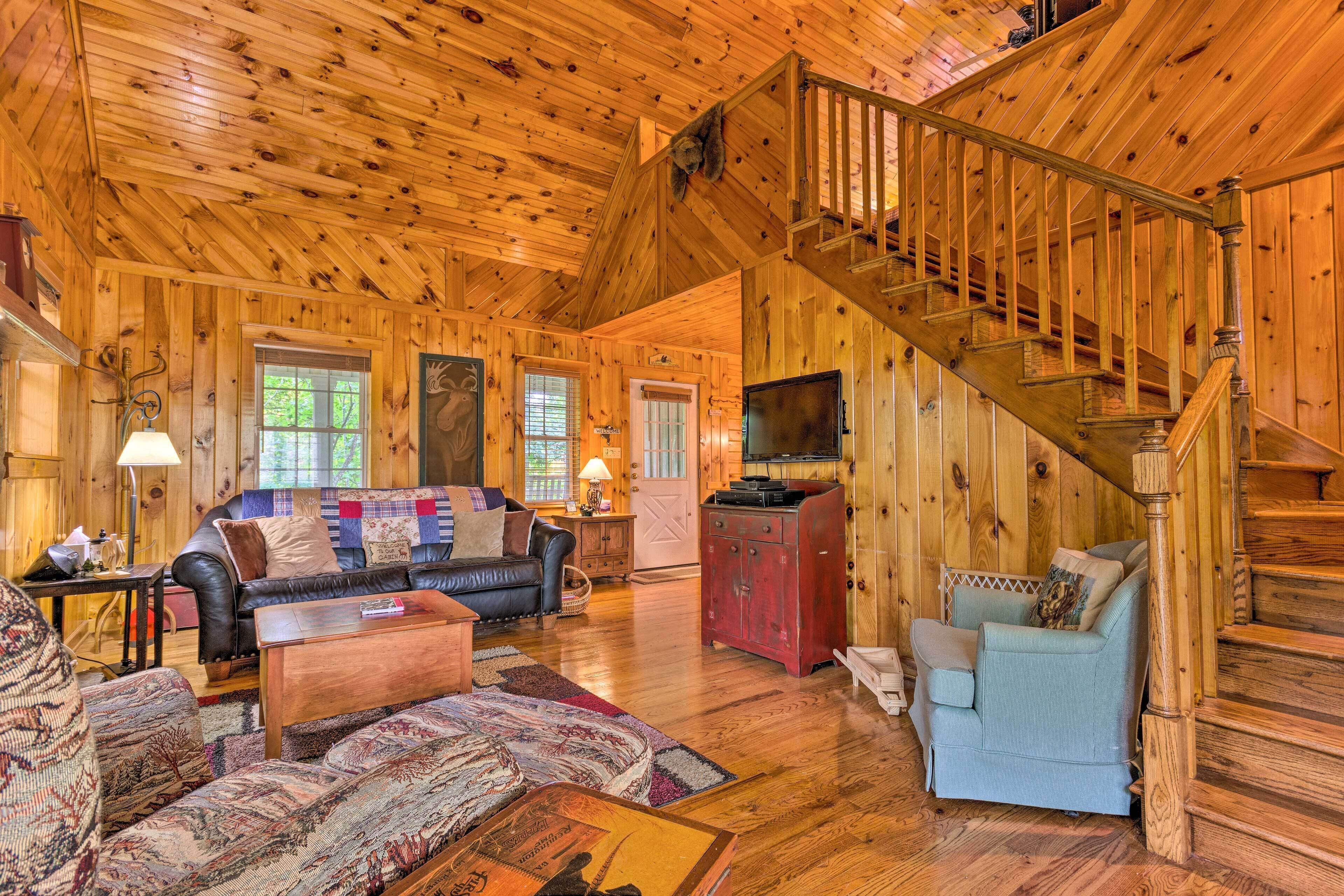 Secluded Cabin Between Boone & Blowing Rock!