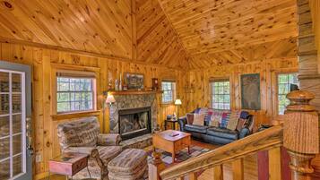 TV, fireplace, DVD player, video library