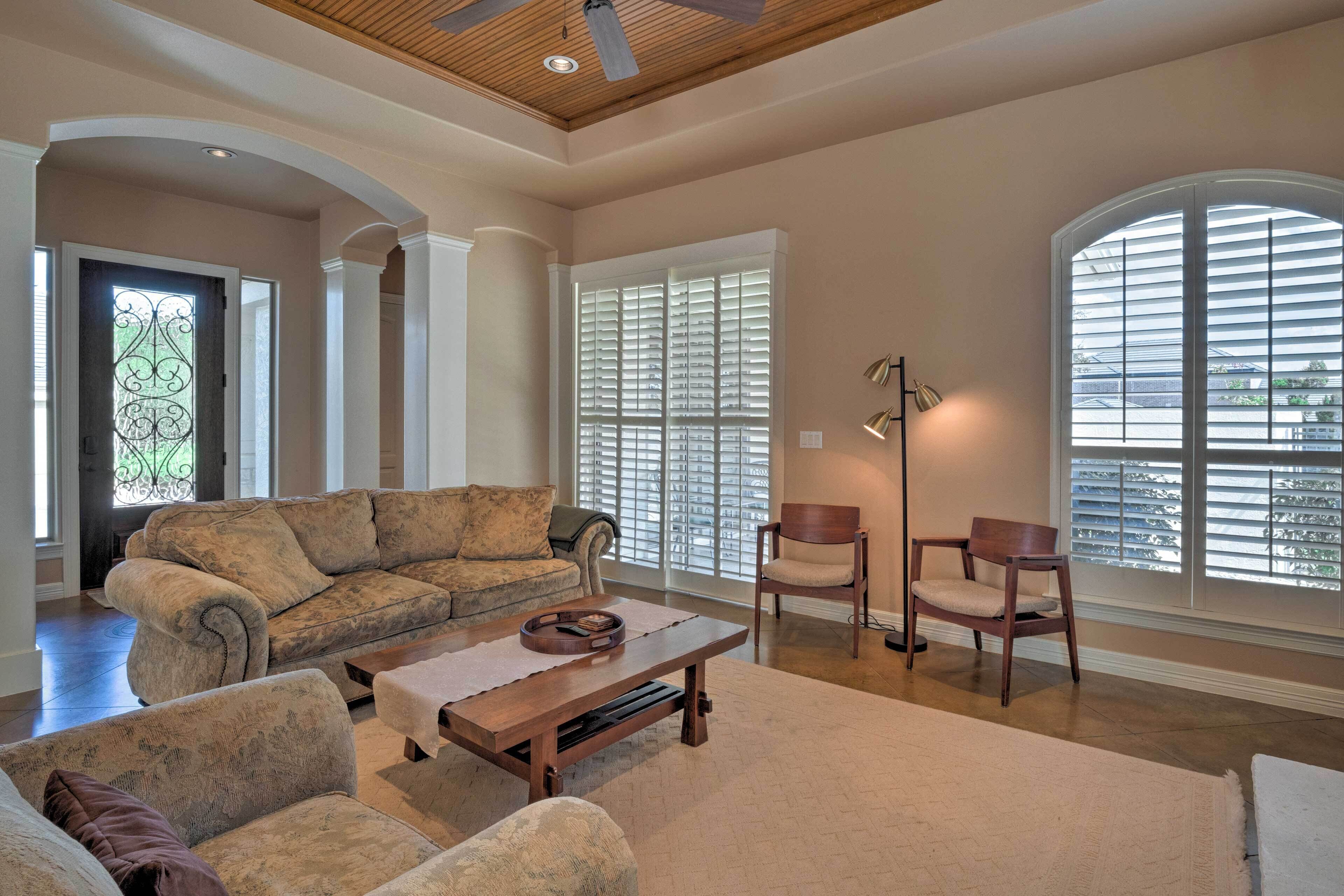 The Hills Home By Golf & 4 Mi to Lake Travis!