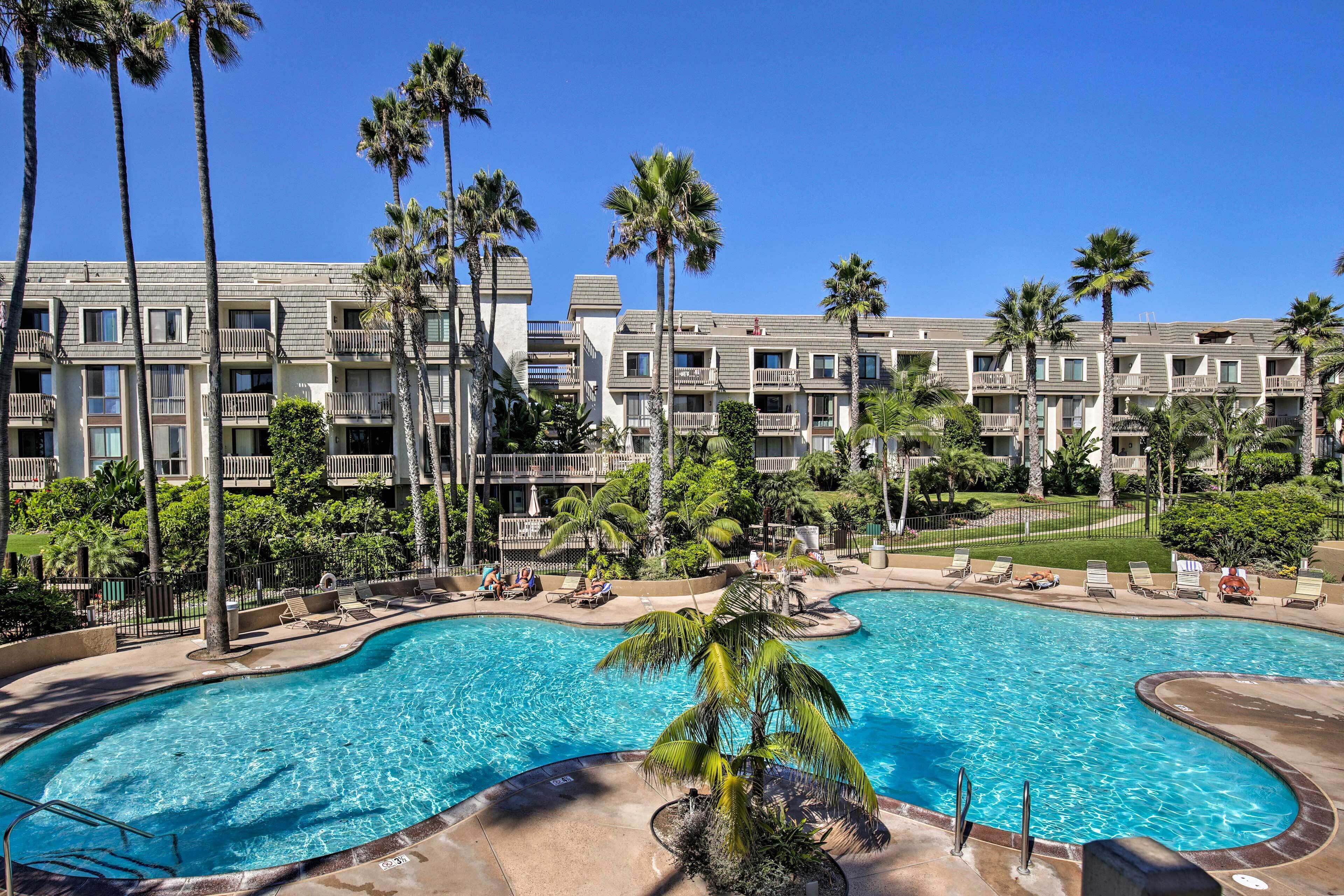 Beachfront Oceanside Condo w/ Pool & Hot Tub!