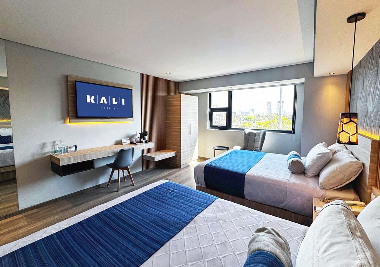 Habitación doble Premier | Caja de seguridad en la habitación y decoración personalizada 