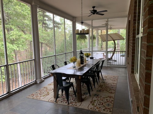 9200 neliöjalkaa eteläistä plantaasikotia