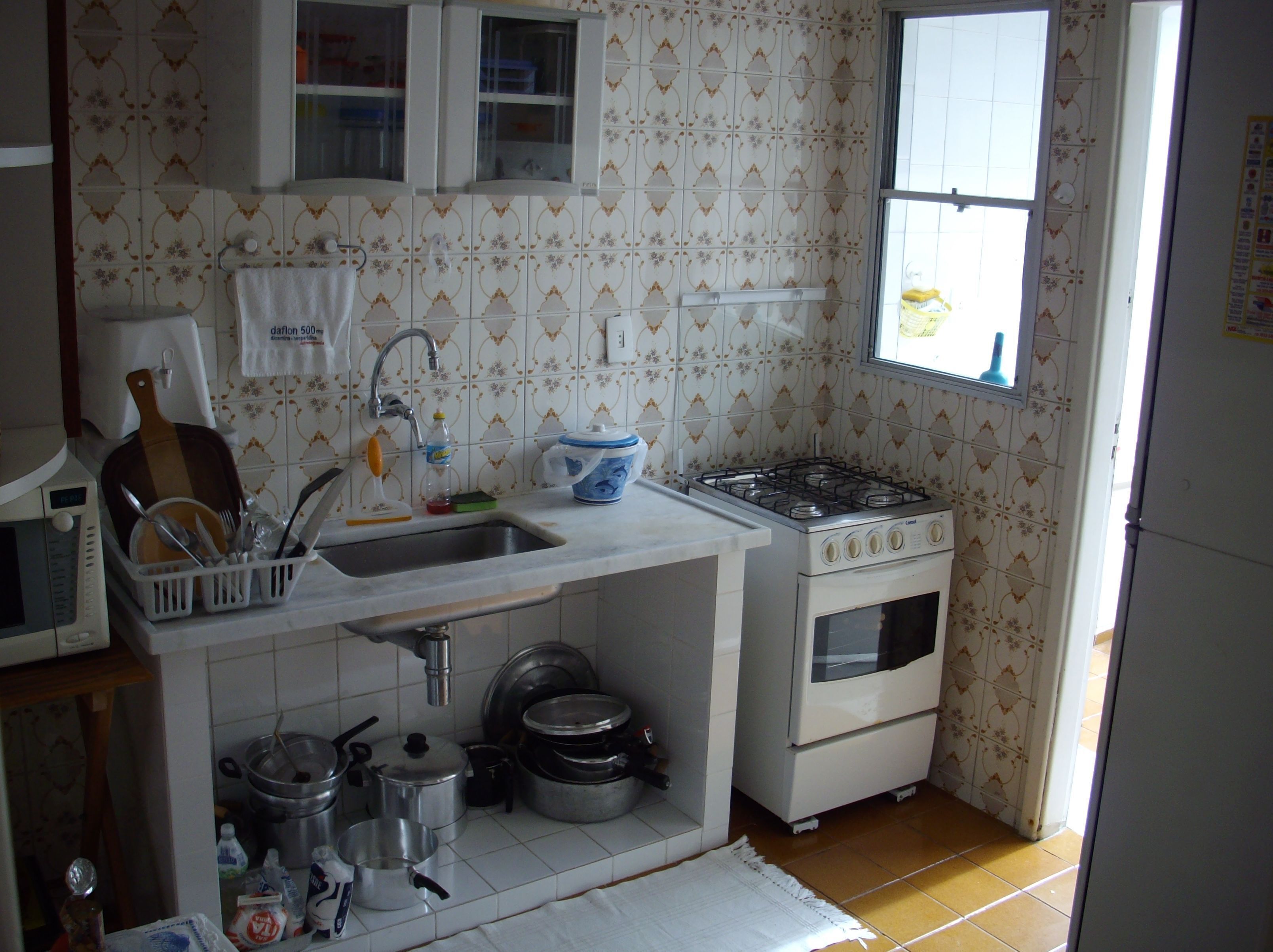 House 49 - Gated Community with pool, 24h concierge, wifi, cable tv and garden