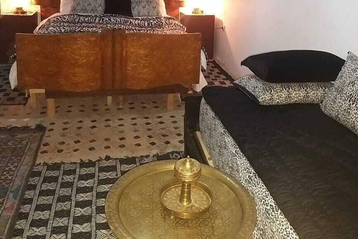 أسرّة أطفال/رضّع (مجانًا) وواي فاي مجانًا