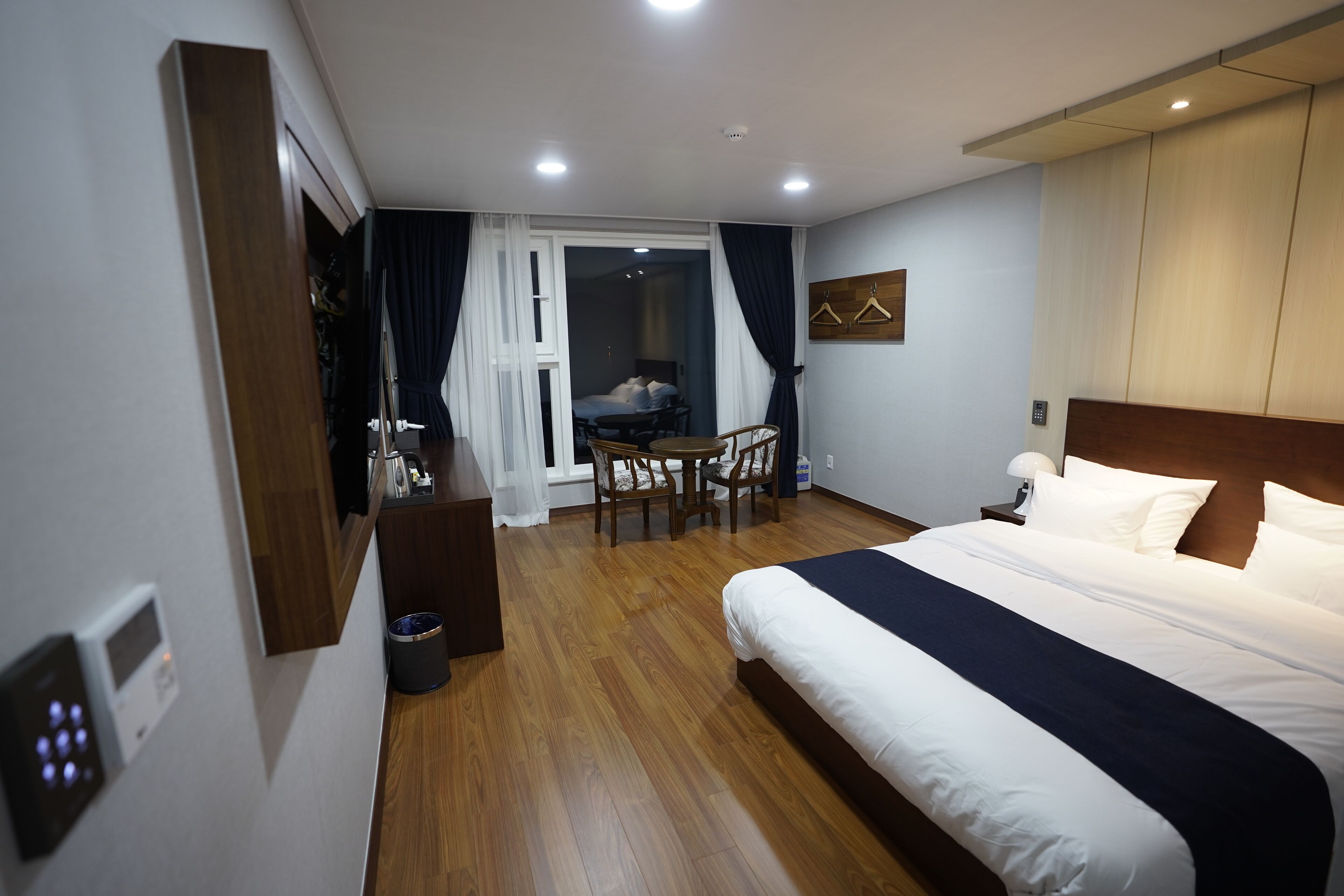 standard room | 1 bedroom, desk, blackout curtains, free wifi