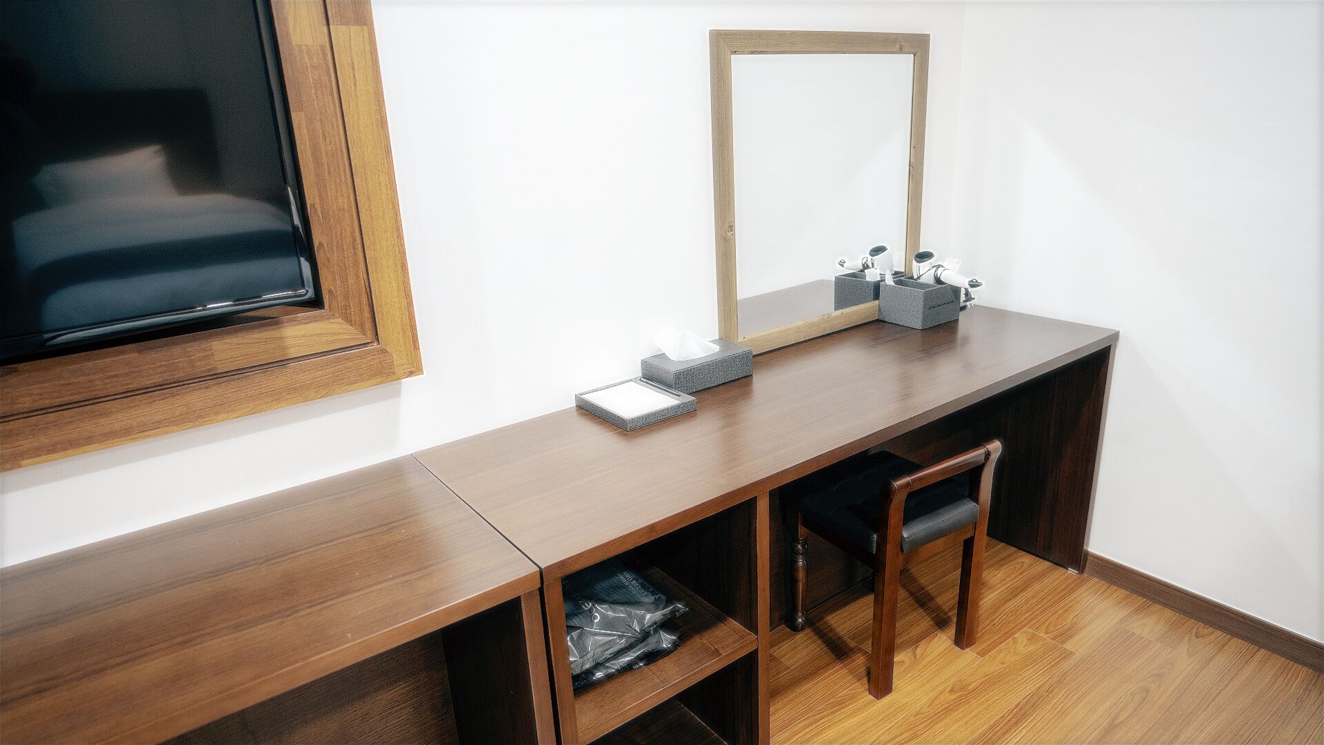 family twin room | room amenity