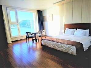 Habitación estándar | Escritorio, cortinas opacas, wifi gratis y accesible en silla de ruedas