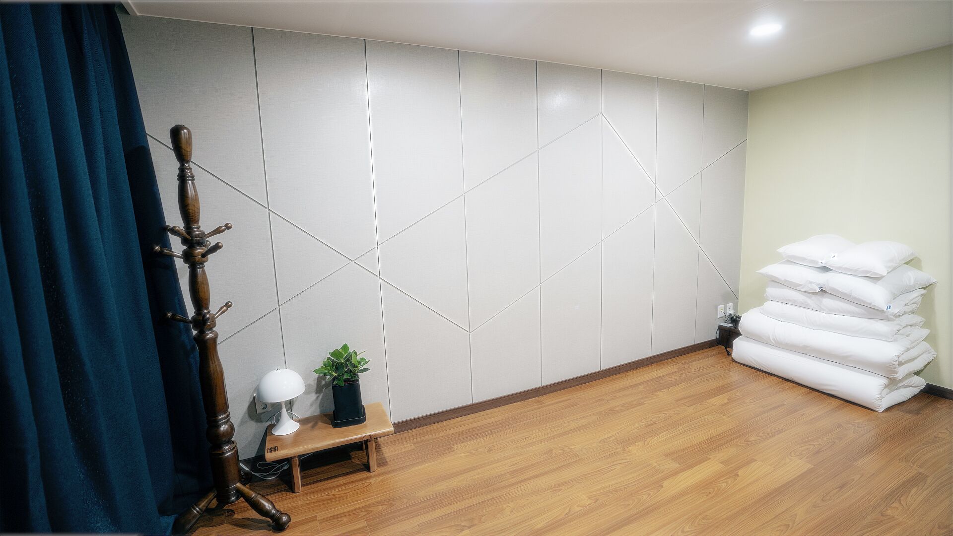 traditional room (ondol) | 1 bedroom, desk, blackout curtains, free wifi