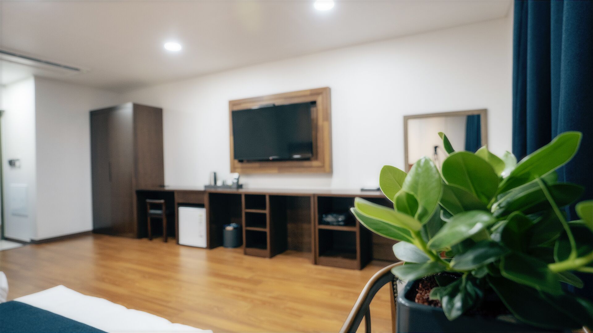 family twin room | living area