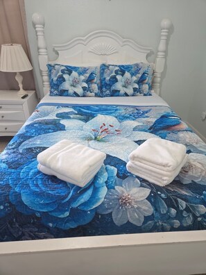 3 bedrooms, iron/ironing board, free WiFi, bed sheets