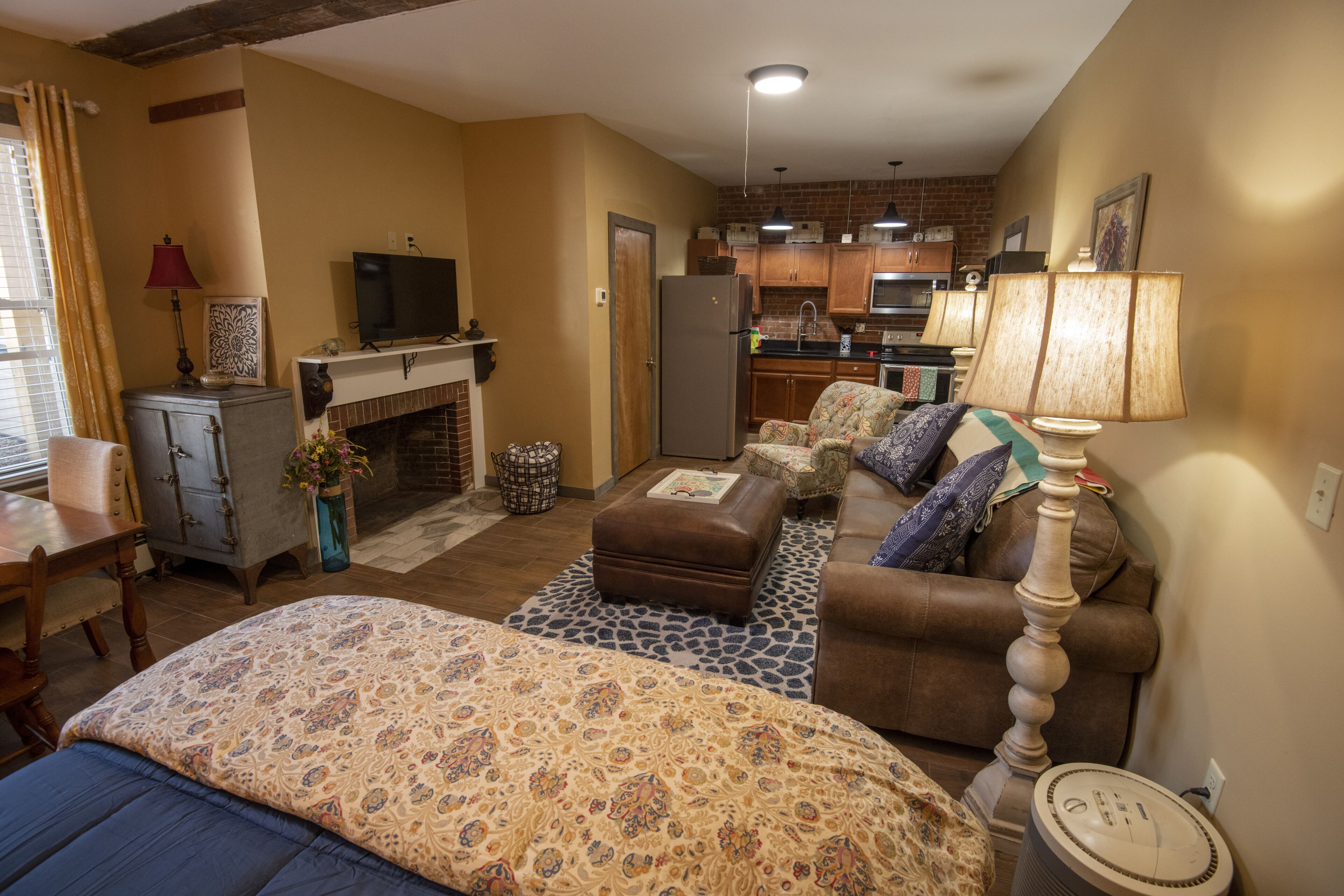 Downtown Eastport Studio - Roomy and fully equipped