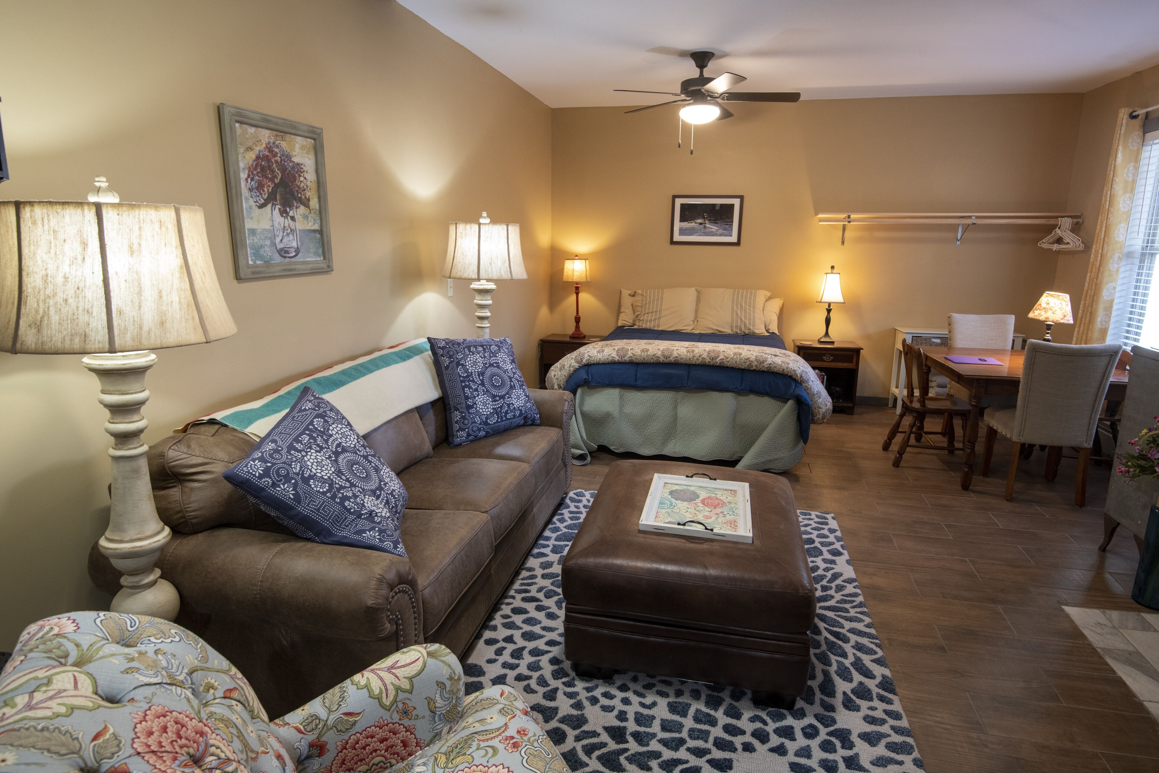 Downtown Eastport Studio - Roomy and fully equipped