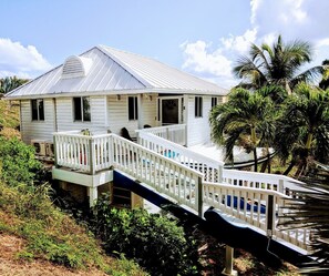 Exterior - Perfect for corporate large groups, medium (30 days - min.) to long term stays. (Christiansted)