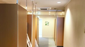Interior - Rose Room (Fukuyama)