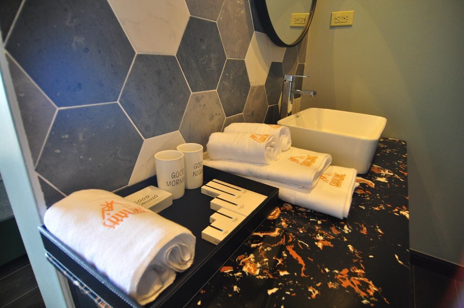 Saipan Skyline Designers Hotel Expedia提供写真