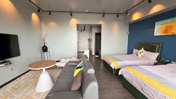 Luxury Ocean View Room | Minibar, in-room safe, blackout curtains, soundproofing
