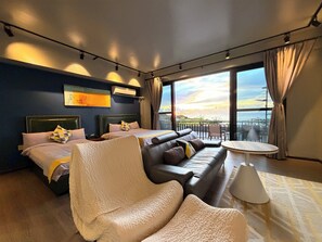 Minibar, caja de seguridad en la habitación y cortinas blackout 