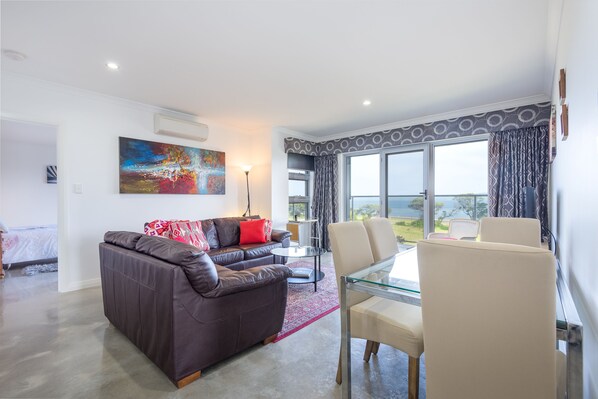 Comfort House, 2 Bedrooms | Living area