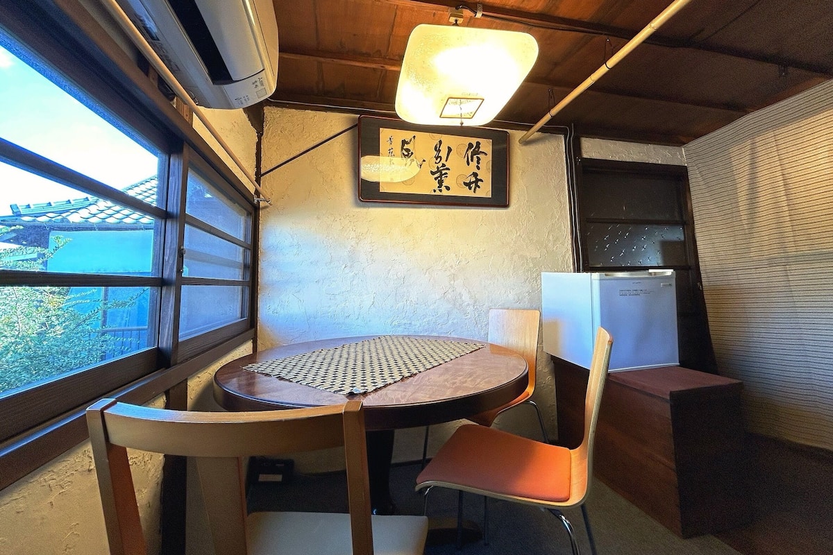 Shared Dormitory, 3 Twin Beds, Non Smoking, Shared Bathroom | Individually decorated, individually furnished, desk, laptop workspace