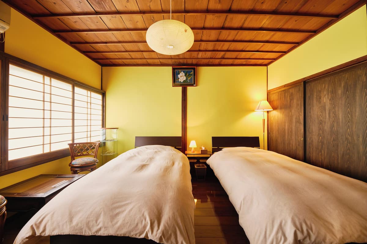 Casa tradicional, para no fumadores, cocina (Whole, Rental) | Decoración personalizada, muebles diferentes y escritorio