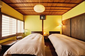 Casa tradicional, para no fumadores, cocina (Whole, Rental) | Decoración personalizada, muebles diferentes y escritorio 