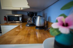 Private Vacation Home,3 Bedrooms, 2 Bathrooms, Ocean View | Private kitchen | Full-sized fridge, microwave, oven, stovetop - Ocean View (Merizo)