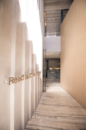 Interior entrance - Read and Rest Hotel (Beijing)