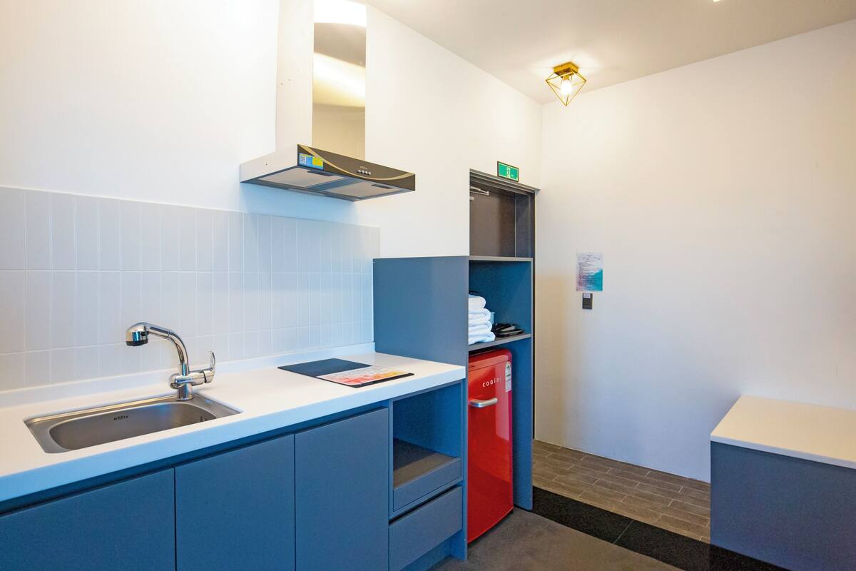 1 bedroom, blackout curtains, free wifi, bed sheets