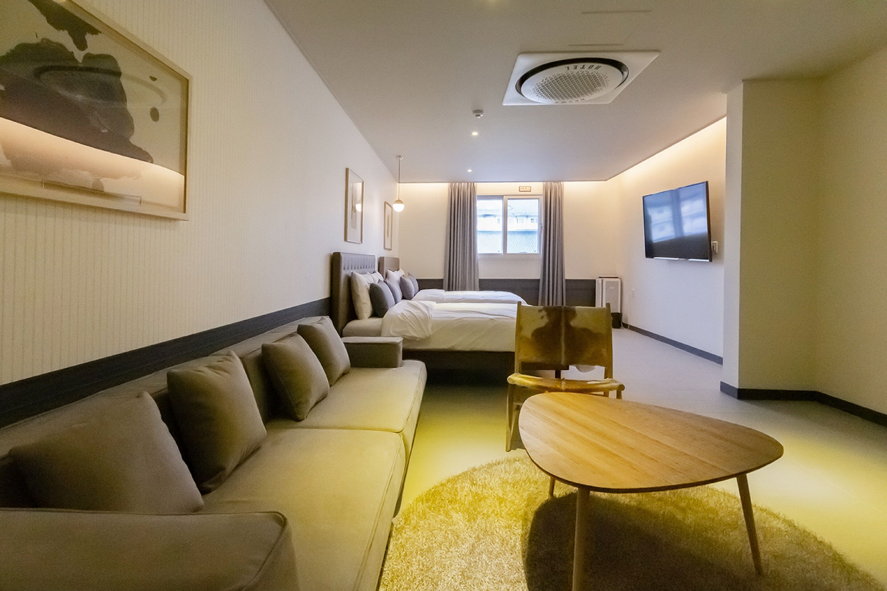 family twin room | free minibar, desk, free wifi