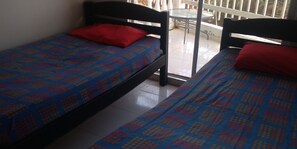 3 chambres, draps fournis