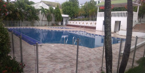 BEAUTIFUL. HOUSE THE. SUMMER