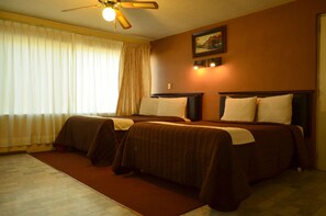 Standard Quadruple Room - Hotel Flamingo Kristal (Irapuato)