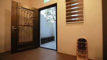 Habitación doble (302) | Escritorio, cortinas blackout, wifi gratis y ropa de cama
